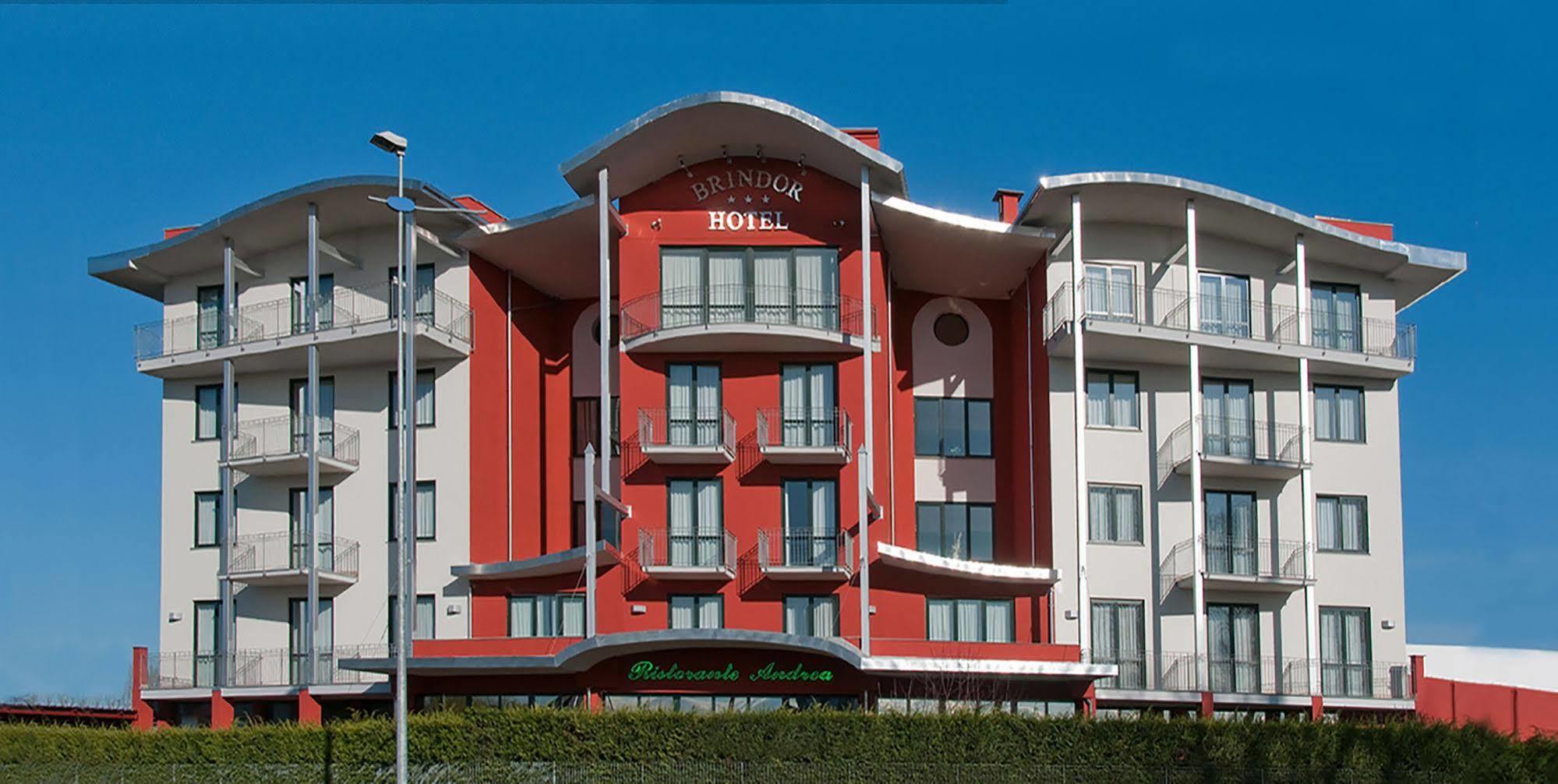 Hotel Brindor Poirino ภายนอก รูปภาพ